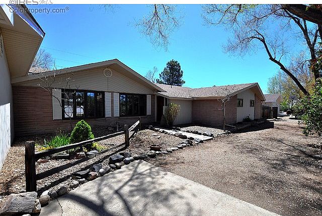 Sprawling Ranch Style Home