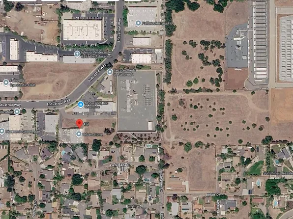 421 Industrial Way, Fallbrook, CA 92028