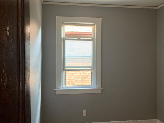 5th image of 348 Biddle Ave #3