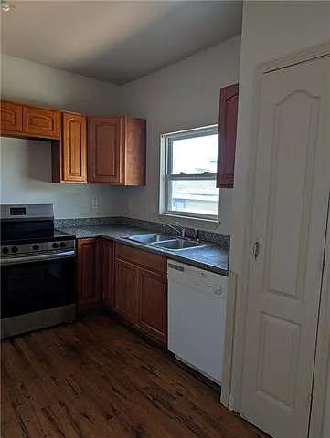 2620 S Galvez St #2B — Photo 4