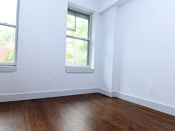 4th image of 315 Woodbine St #1F