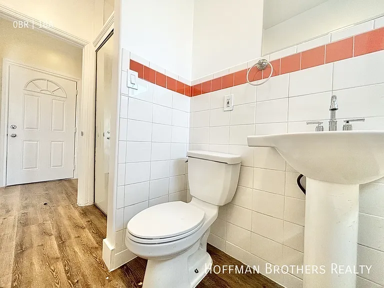 1234 N Berendo St #6 — Photo 7