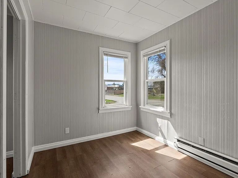 4210 N Avalon Rd — Photo 13