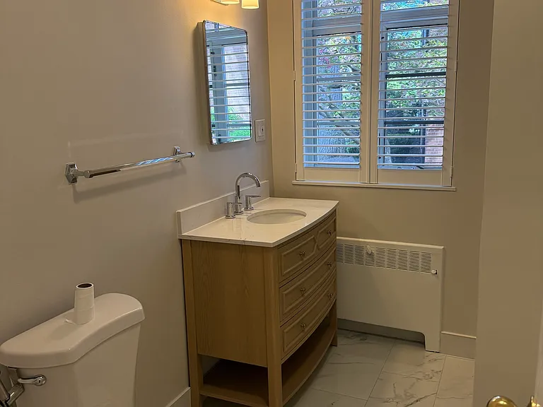 20 Outlook Ave #102 — Photo 11
