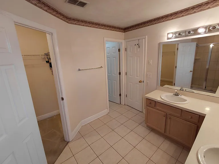 1810 Newman Ln — Photo 11