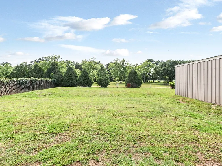 7130 Haleys Way — Photo 24