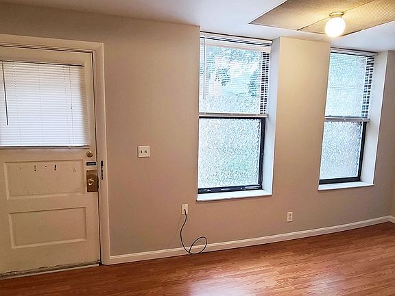 4th image of 3654 Middleton Ave #C