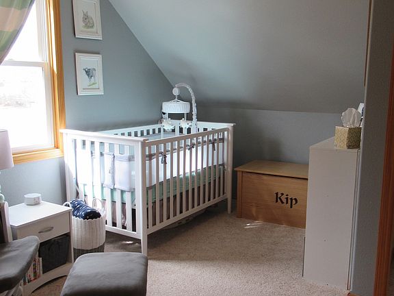 Upstairs bedroom 2