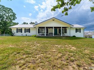 20020 Richfield Rd, Richland, MO 65556