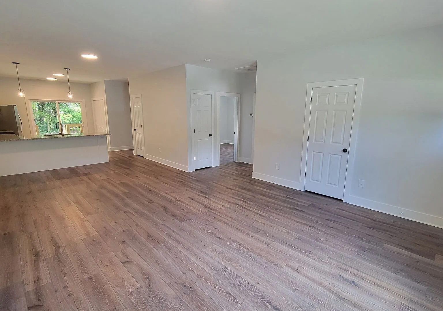 September Rent Special! Brand New 3 Bed, 2 Bath Duplex Available Near Downtown Greenville — Photo 2
