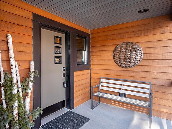 2nd image of 3515 Greysolon Rd