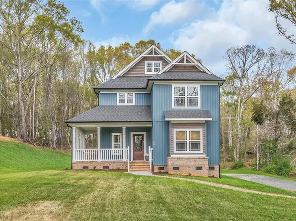 318 Dancing Water Dr, Chesnee, SC 29323