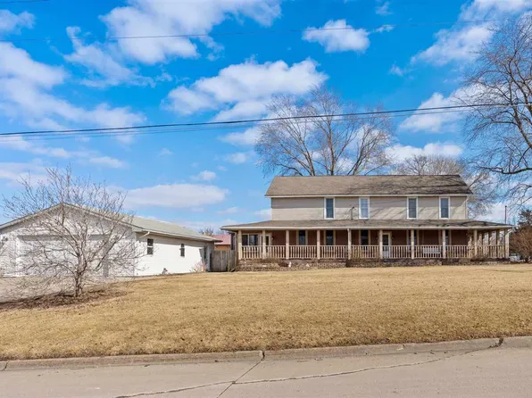 634 W 2nd St, Washington, IA 52353