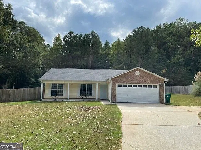 3 bed, 2.0 bath, 1460 sqft, $1,875 — Photo 1