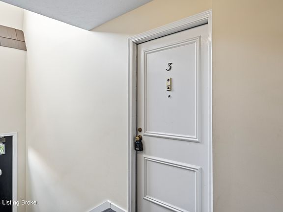 4th image of 103 Algiers Ct APT 3