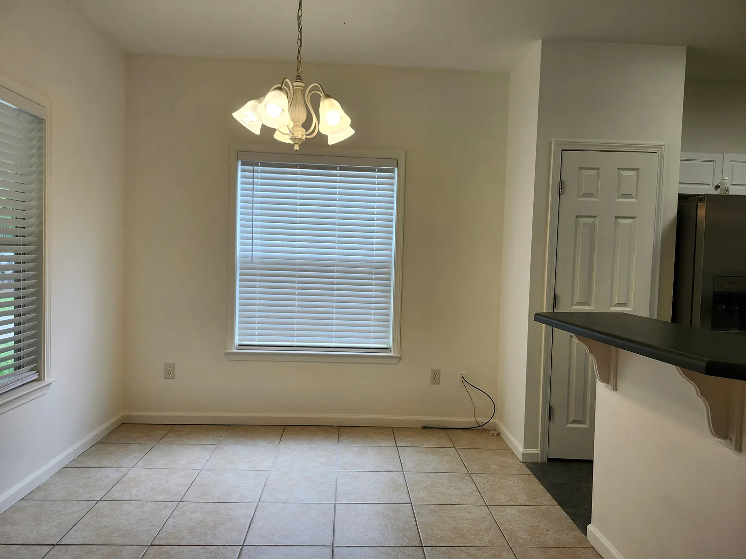 3 bed, 1450 sqft, $2,000 — Photo 3