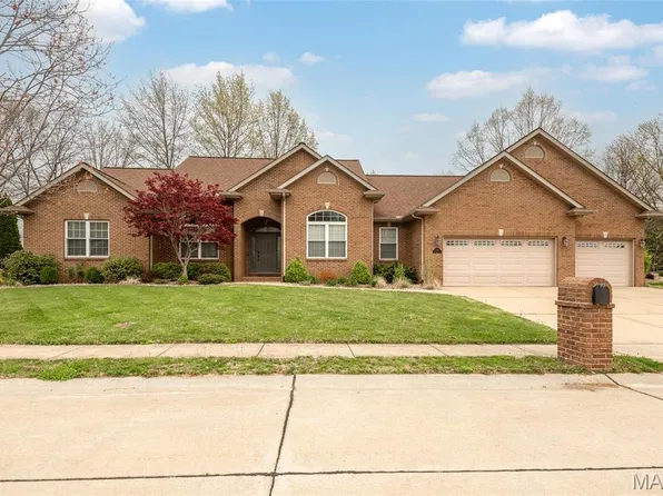 1830 Riviera Ln, O Fallon, IL 62269