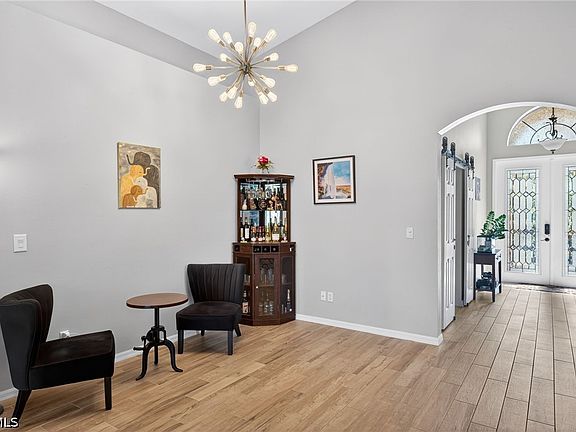 2nd image of 3409 Dandolo Cir