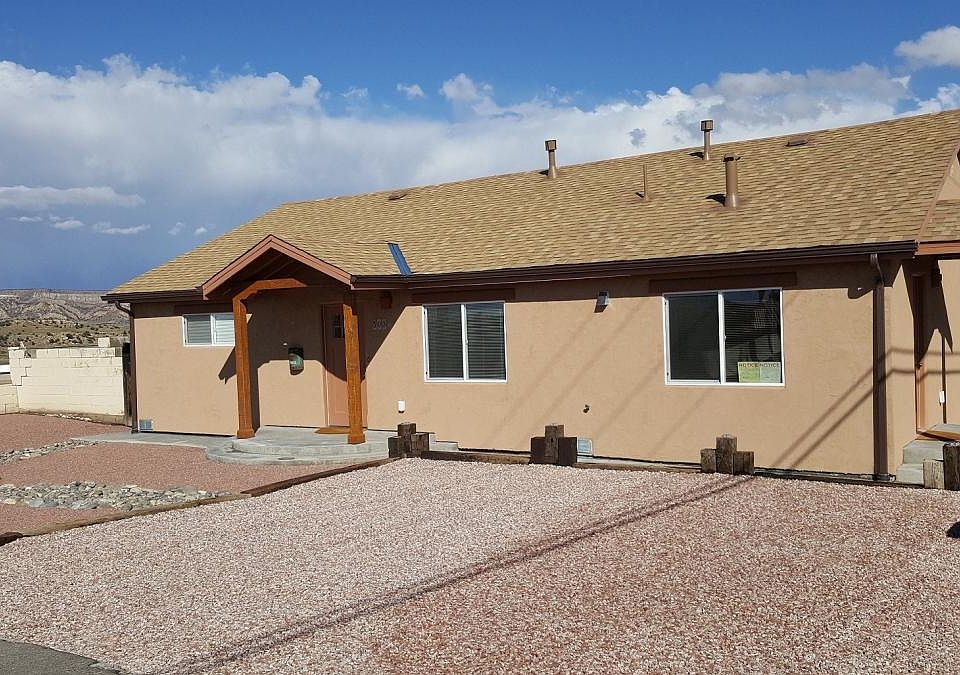 1st image of 503 S Navajo Dr