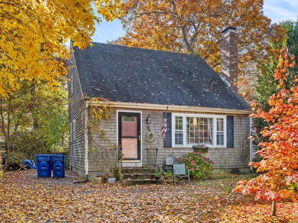 16 13th Avenue, Wareham, MA 02571