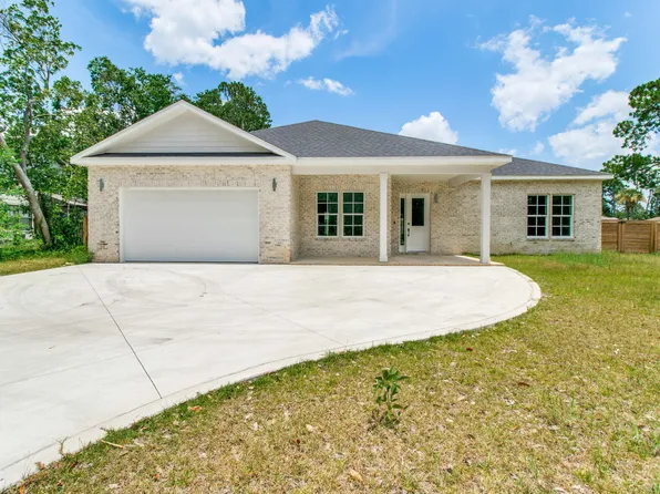 1512 Portside Dr, Gulf Breeze, FL 32563