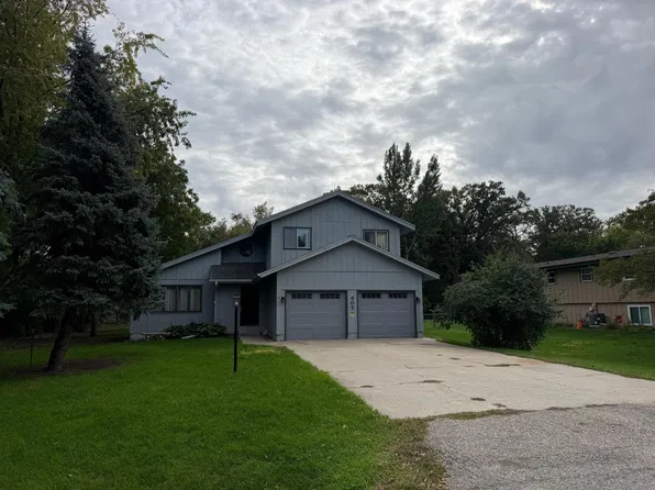 407 Southwood Dr, Horace, ND 58047