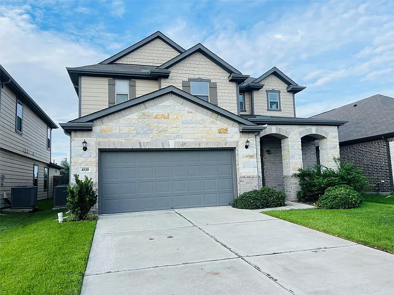 4830 Lucky Fawn Ln — Photo 3