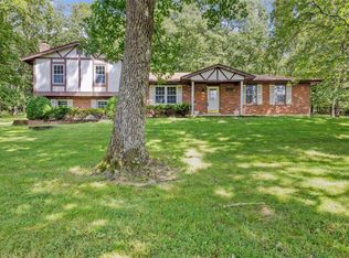 12557 Tall Pine Dr, Sainte Genevieve, MO 63670