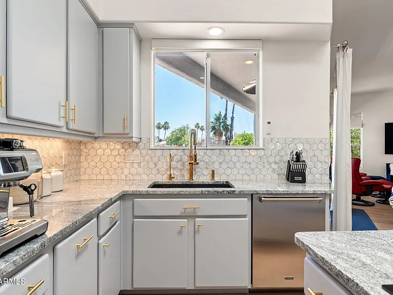25810 N Abajo Dr — Photo 14