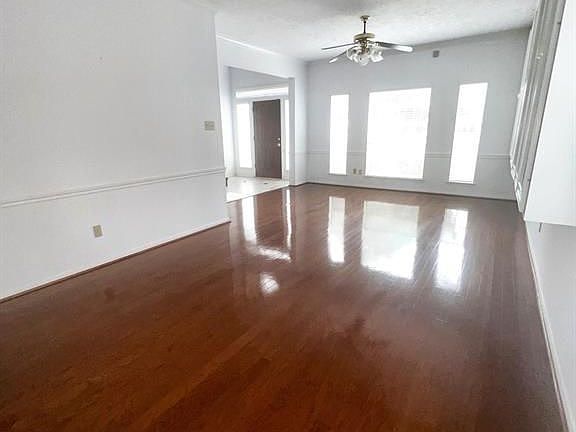 5th image of 2226 Mill Creek Dr