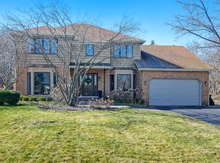 235 81st St, Willowbrook, IL 60527