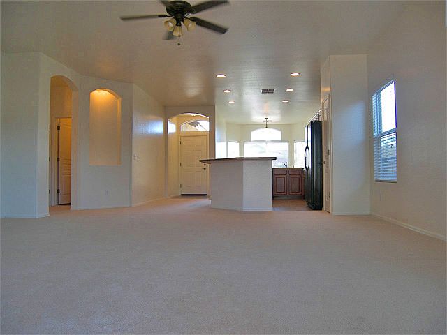 Large, Comfortable Great Room