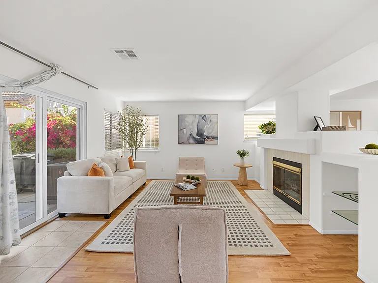 16 Santa Clara St #1 — Photo 11