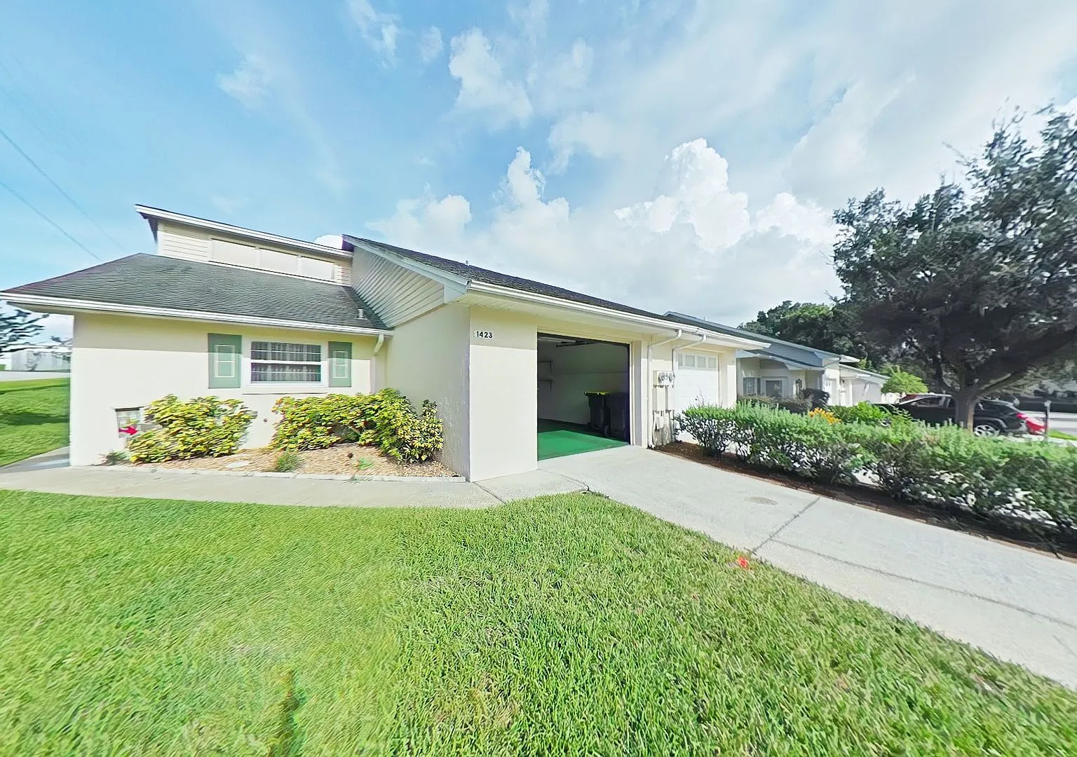 Corner Lot Townhome For Rent in The Willows, a peaceful 55+ community in the heart of Clermont! — Photo 1