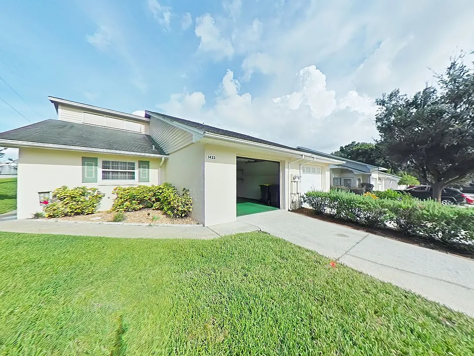 1423 Disston Ave