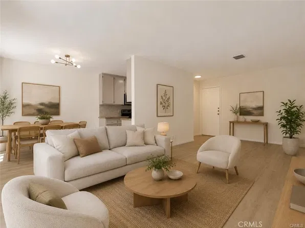7300 Franklin Ave APT 354, Los Angeles, CA 90046