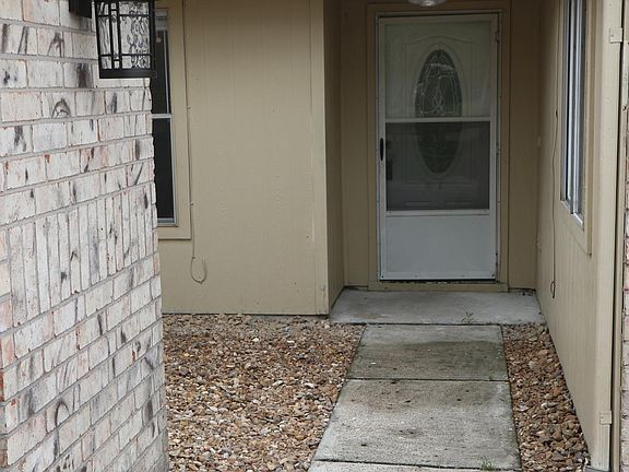 3rd image of 10824 Mesquite Dr