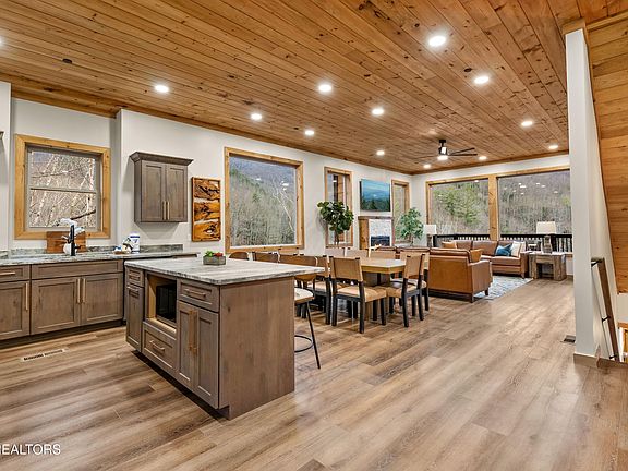 5th image of 4116 Elk Ridge Way