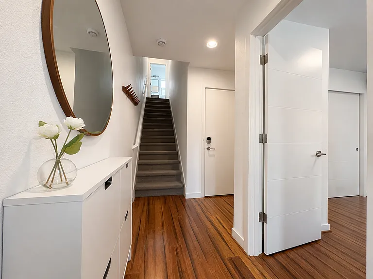 4226 S Greenbelt Station Dr — Photo 2