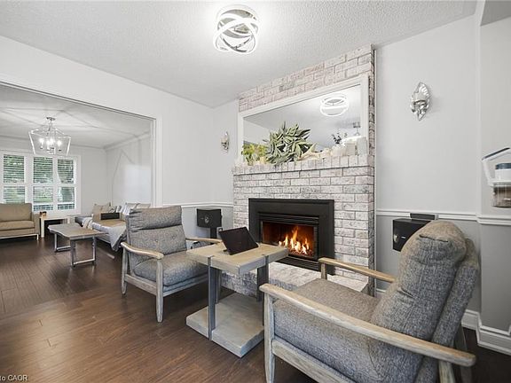 4th image of 3217 Hazelwood Ave
