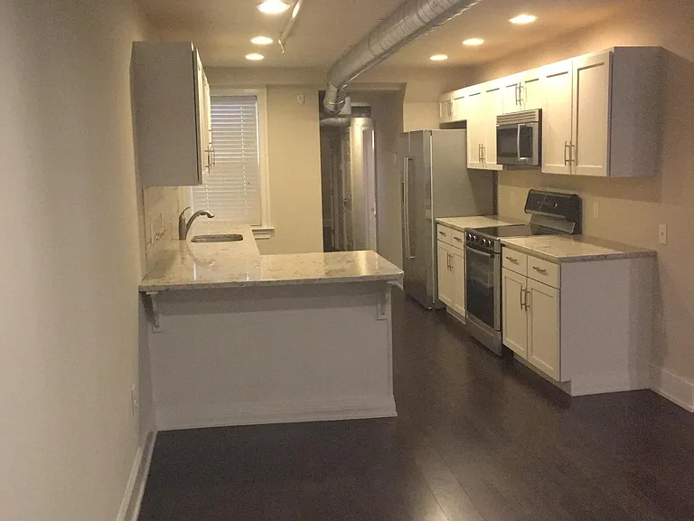 221 E King St #2 — Photo 5