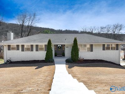 2100 Shades Crest Rd SE, Huntsville, AL, 35801