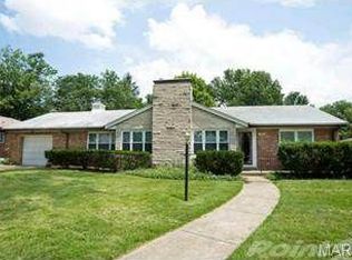 5930 Highfield Rd, Saint Louis, MO 63109