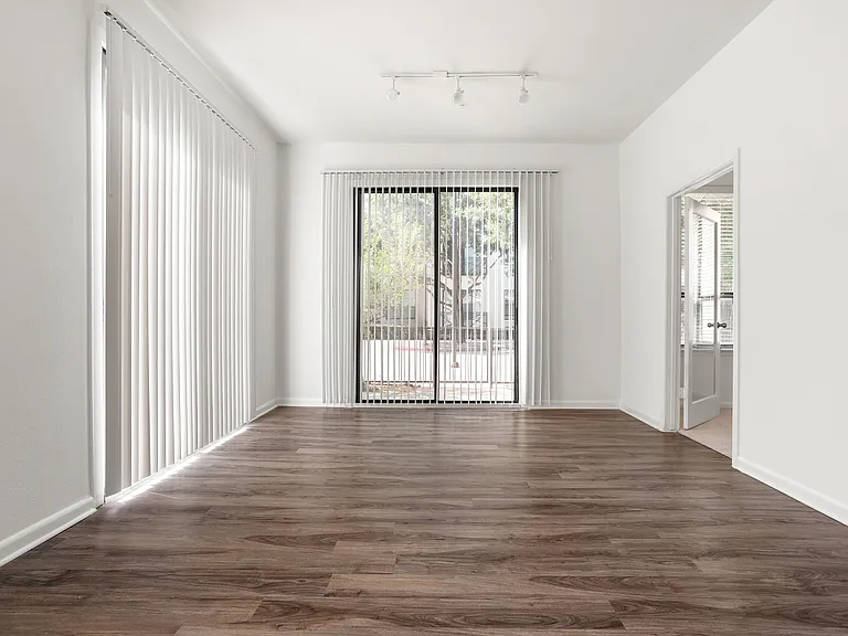 Legacy North — Photo 15