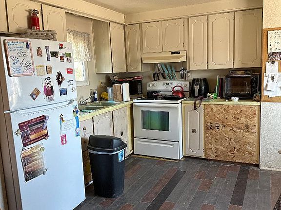 Kitchen>