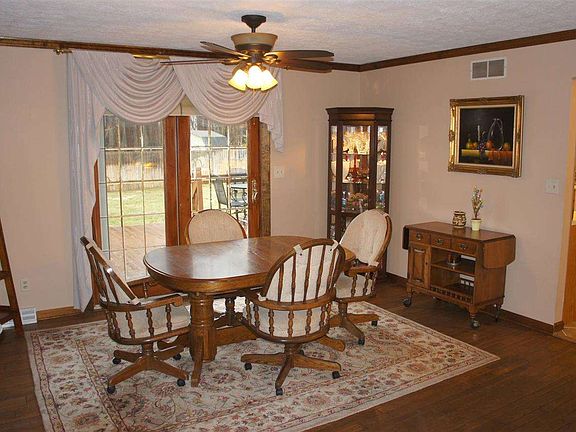 5th image of 58201 Wildwood Dr