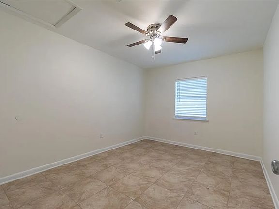 5th image of 106 Mallard Dr Unit B