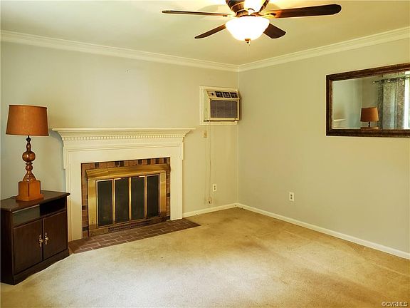 5th image of 200 N Cedar Ave