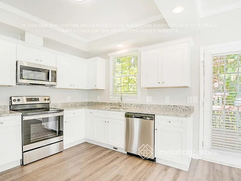1612 Nesfield Pl — Photo 7