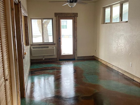 2nd image of 596 Iowa Ave Unit 1